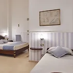 Corte Di Nettuno - Cdshotels 호텔 4*