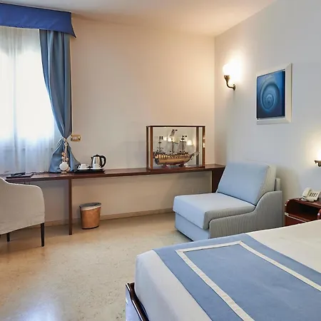 Corte Di Nettuno - Cdshotels Hotel