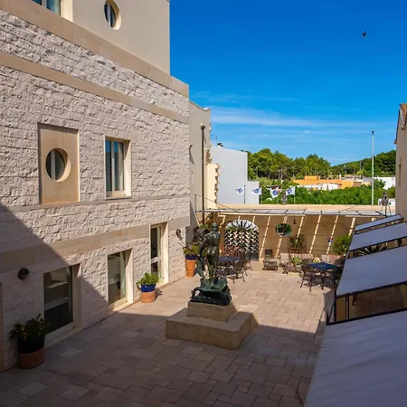 Corte Di Nettuno - Cdshotels 4* 오트란토