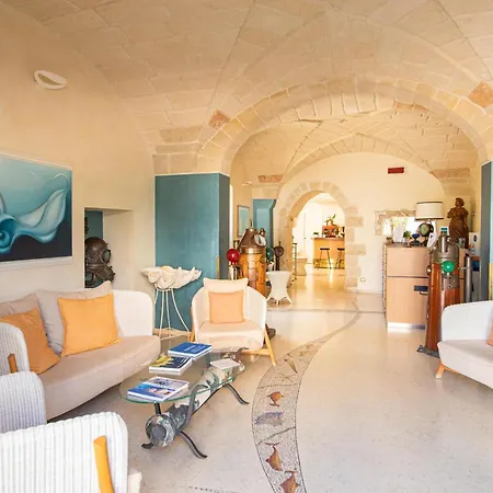 Corte Di Nettuno - Cdshotels 4* أوترانتو