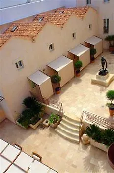Corte Di Nettuno - Cdshotels 4* 오트란토